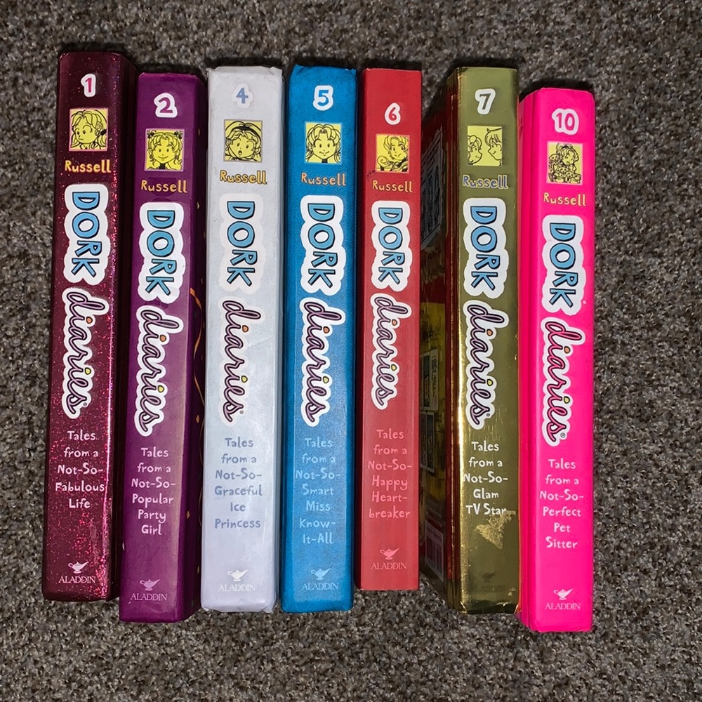 Dork Diaries Book Bundle